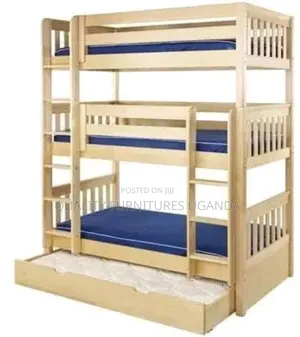 Triple Decker in Natural Colour