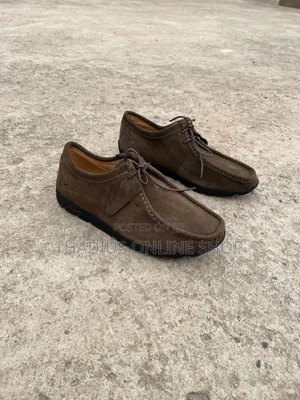 Classic Original Clarks Closed Shoes