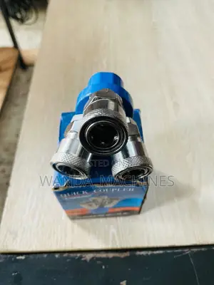 Triple Quick Coupler