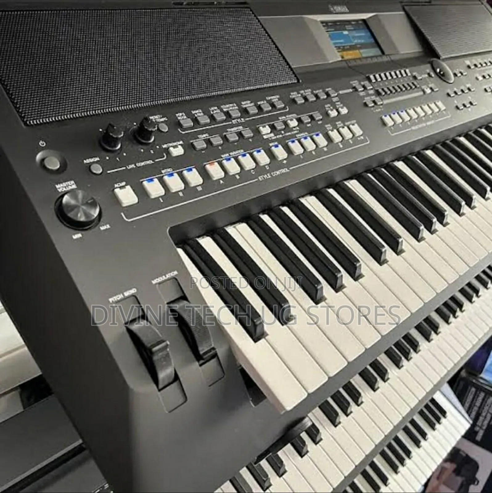 Yamaha PSR-SX600 61-Key Arranger Workstation Keyboard