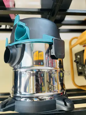 Vacuum Cleaner 10lt