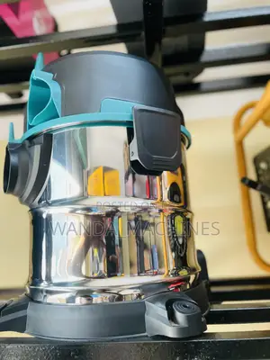 Vacuum Cleaner 10lt