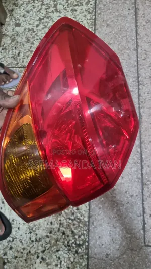 Subaru Outbak 2005 Behind Light