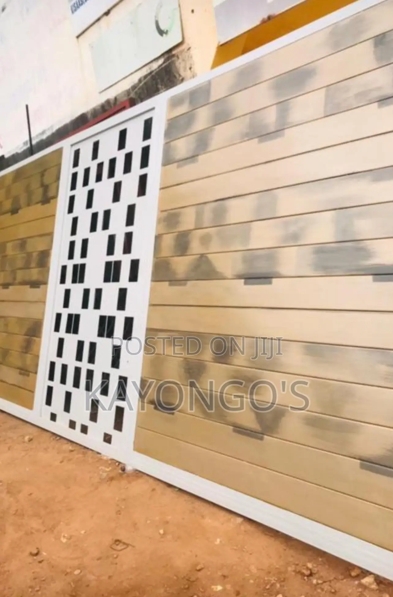 Sliding Stronged Gates
