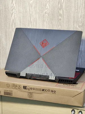 Laptop HP Omen 15-Ce0xx 4GB Nvidia HDD+SSD 512GB