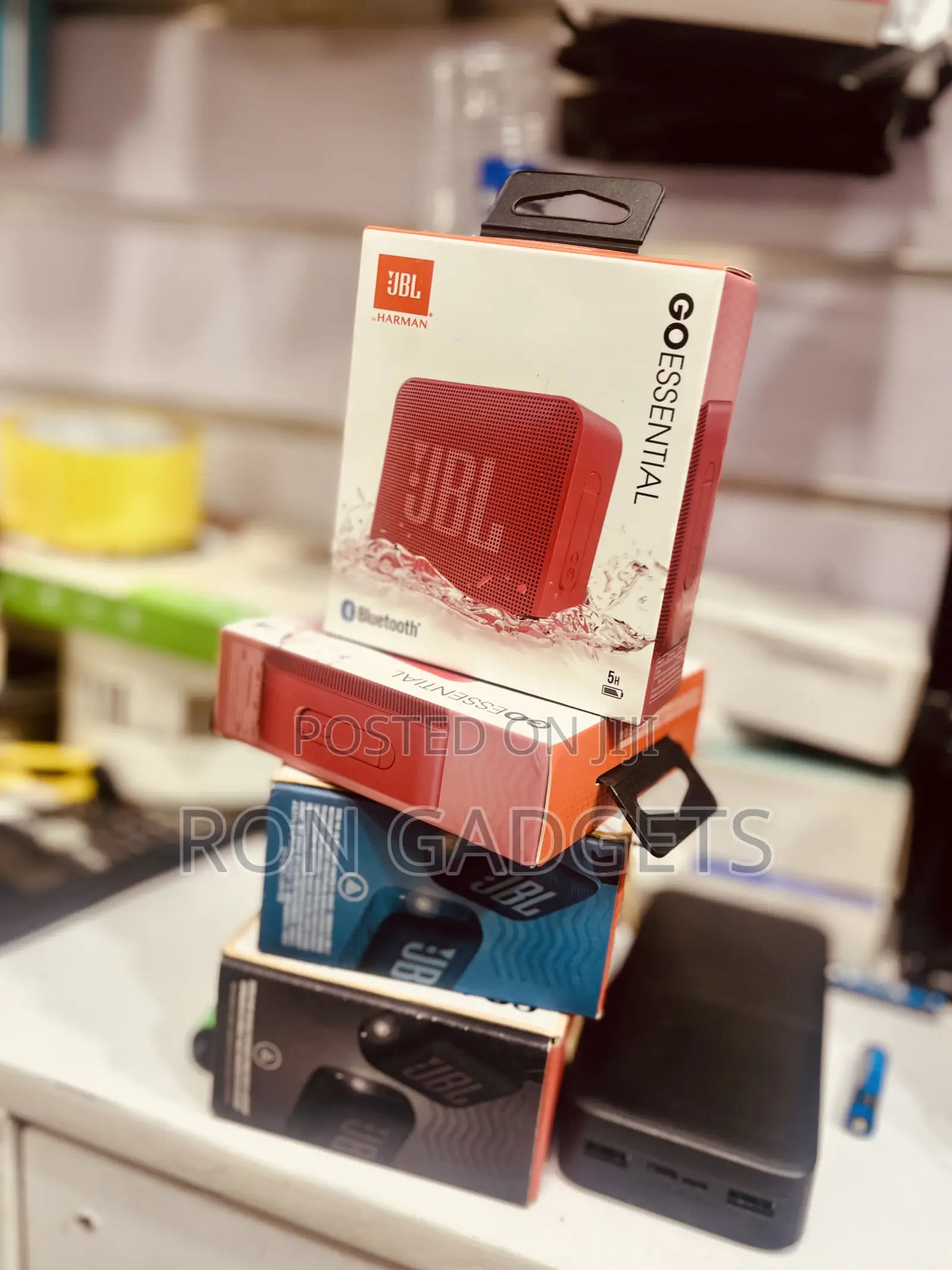 JBL Essential Speaker