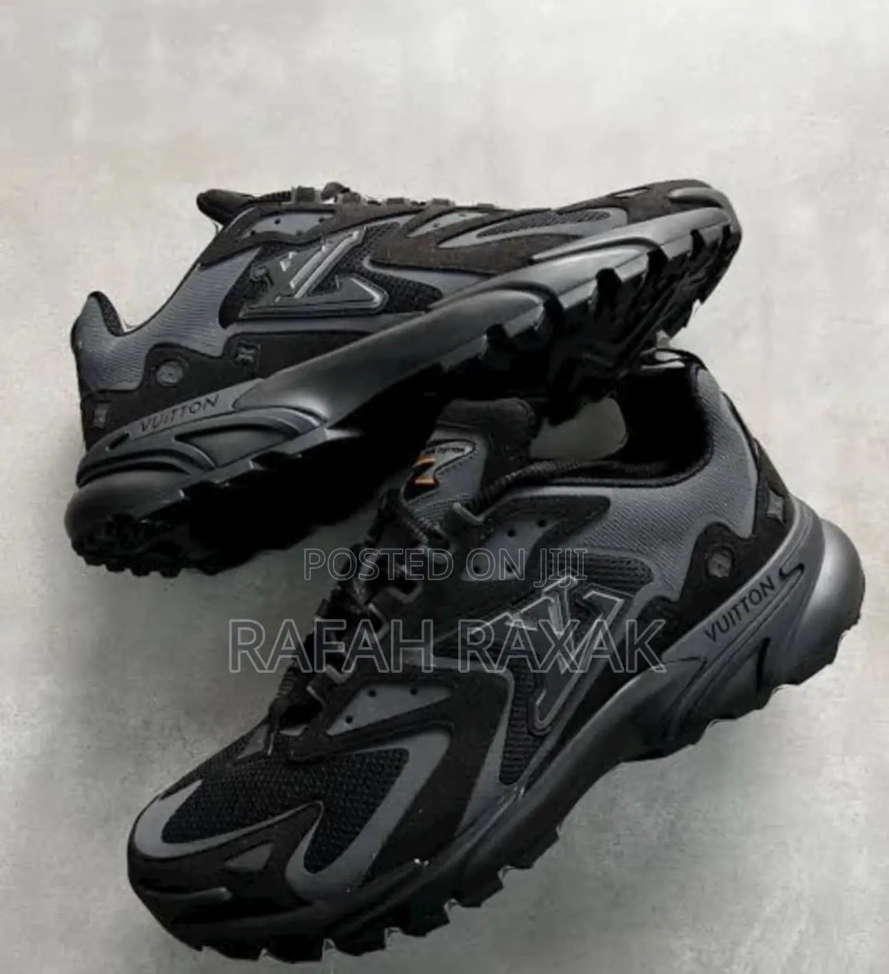 Original Louis Vuitton LV Trainer Runner Sneakers