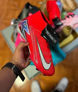 Red Nike Air Zoom Mercurial Vapor 16 Elite FG Football Boots