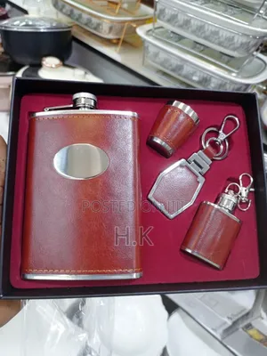 Hip Flask Gift Set.