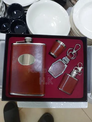Hip Flask Gift Set.
