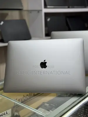 Laptop Apple MacBook Pro 2019 16GB Intel Core I7 SSD 256GB