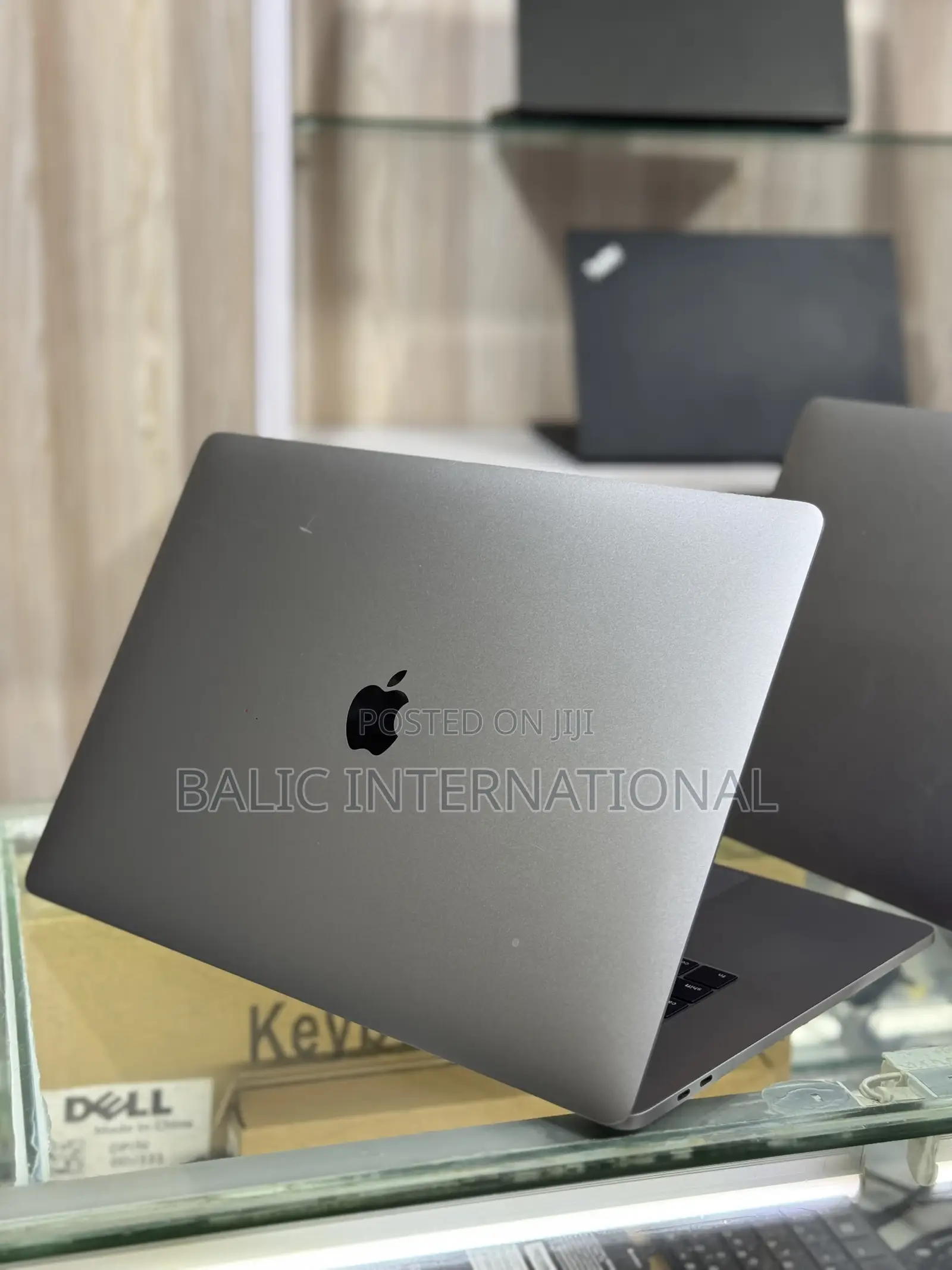 Laptop Apple MacBook Pro 2019 16GB Intel Core I7 SSD 256GB