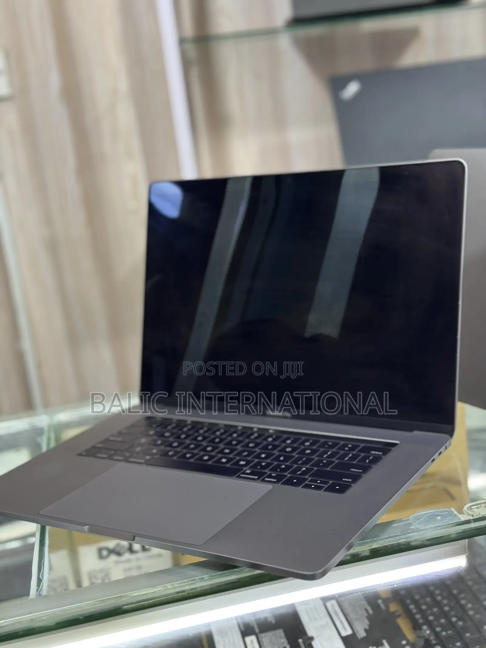 Laptop Apple MacBook Pro 2019 16GB Intel Core I7 SSD 256GB