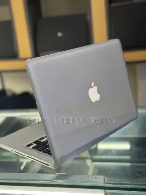 Laptop Apple MacBook 2012 8GB Intel Core I5 HDD 500GB