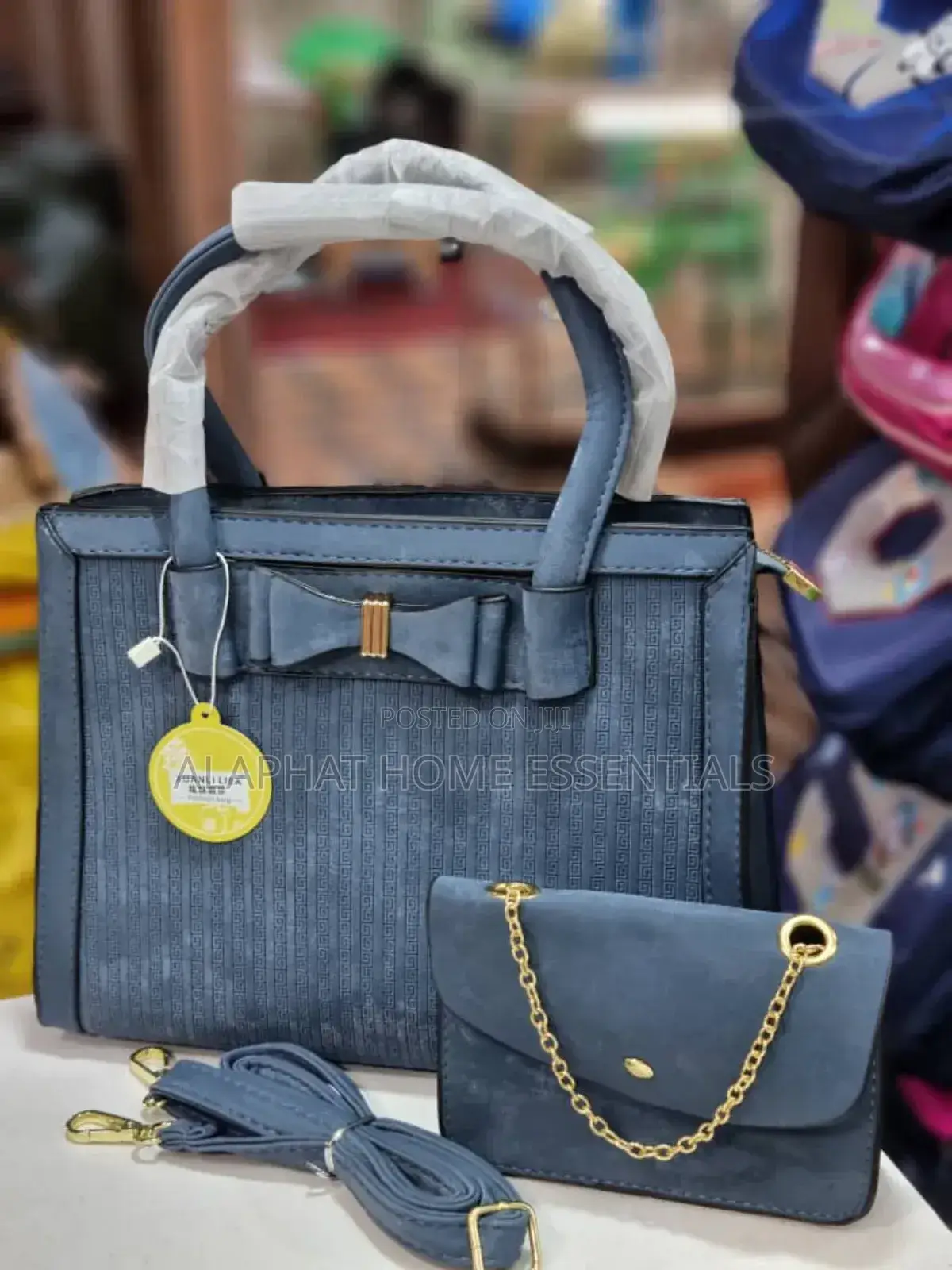 Xuan Lisa 3apc Leather Hand Bag