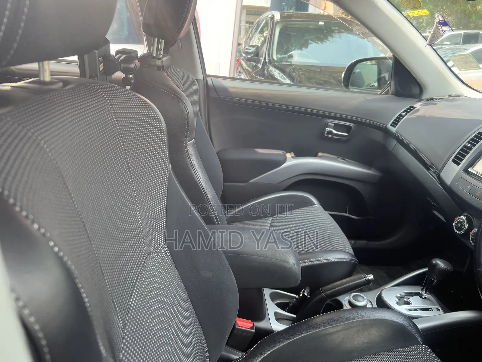 Mitsubishi Outlander 2012 Silver