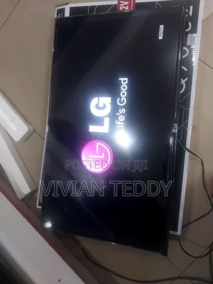 Lg Tv Flat Screen 32" Flameless