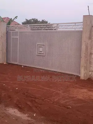 Sliding Gate 78