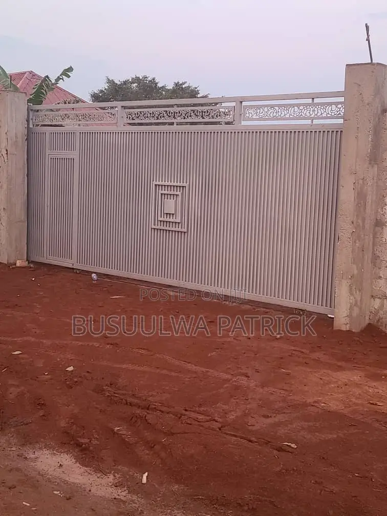 Sliding Gate 78