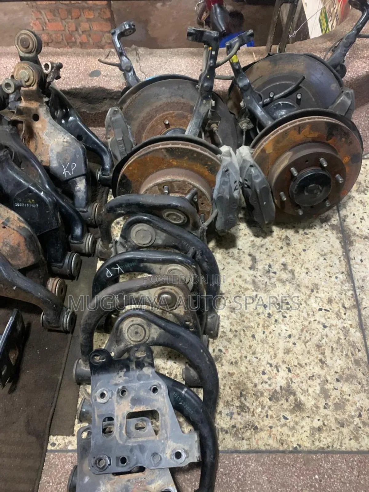 Hilux Vigo Front Hub, Disc and Caliper