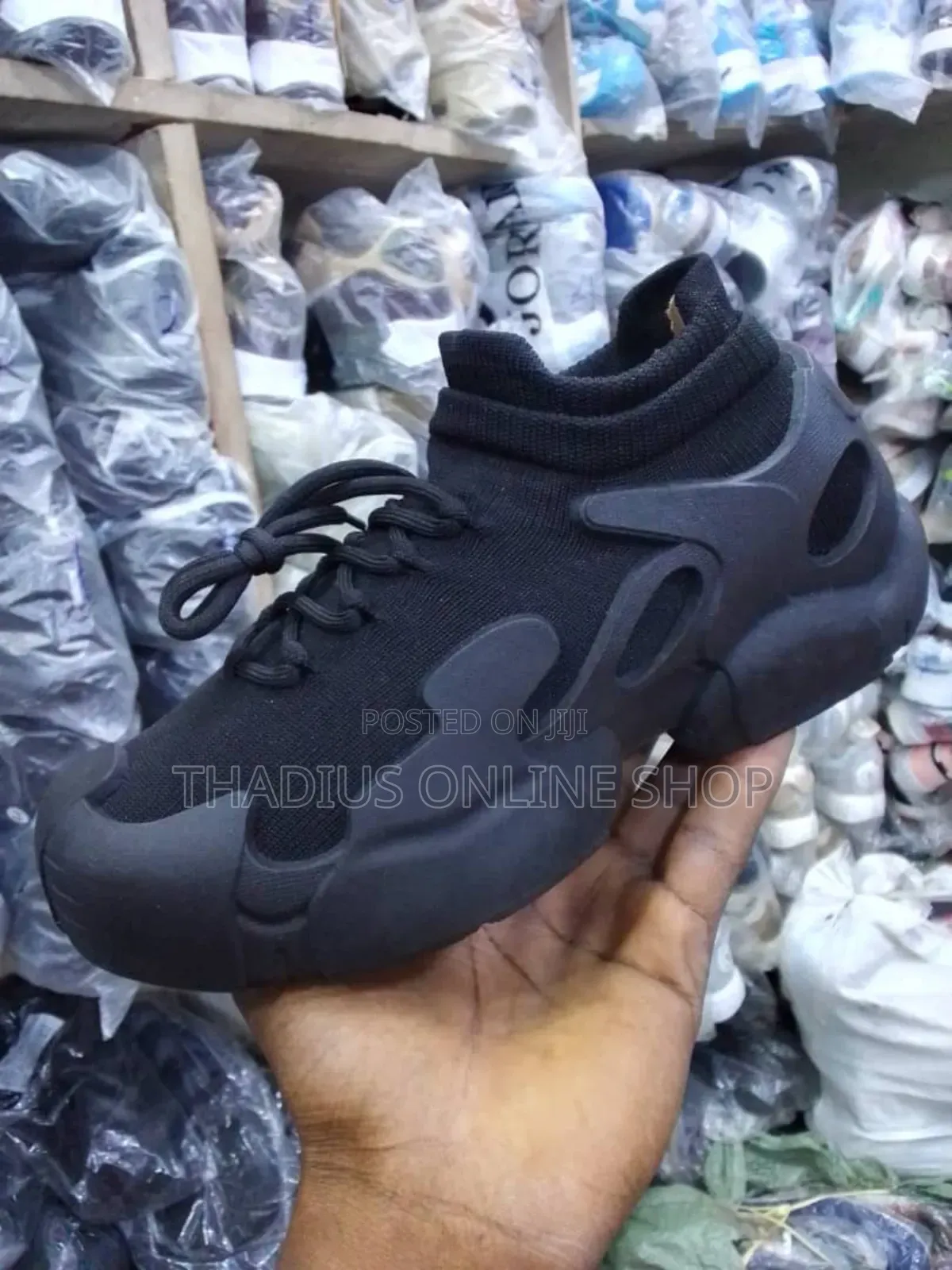 Cassic New Skul Sneakers