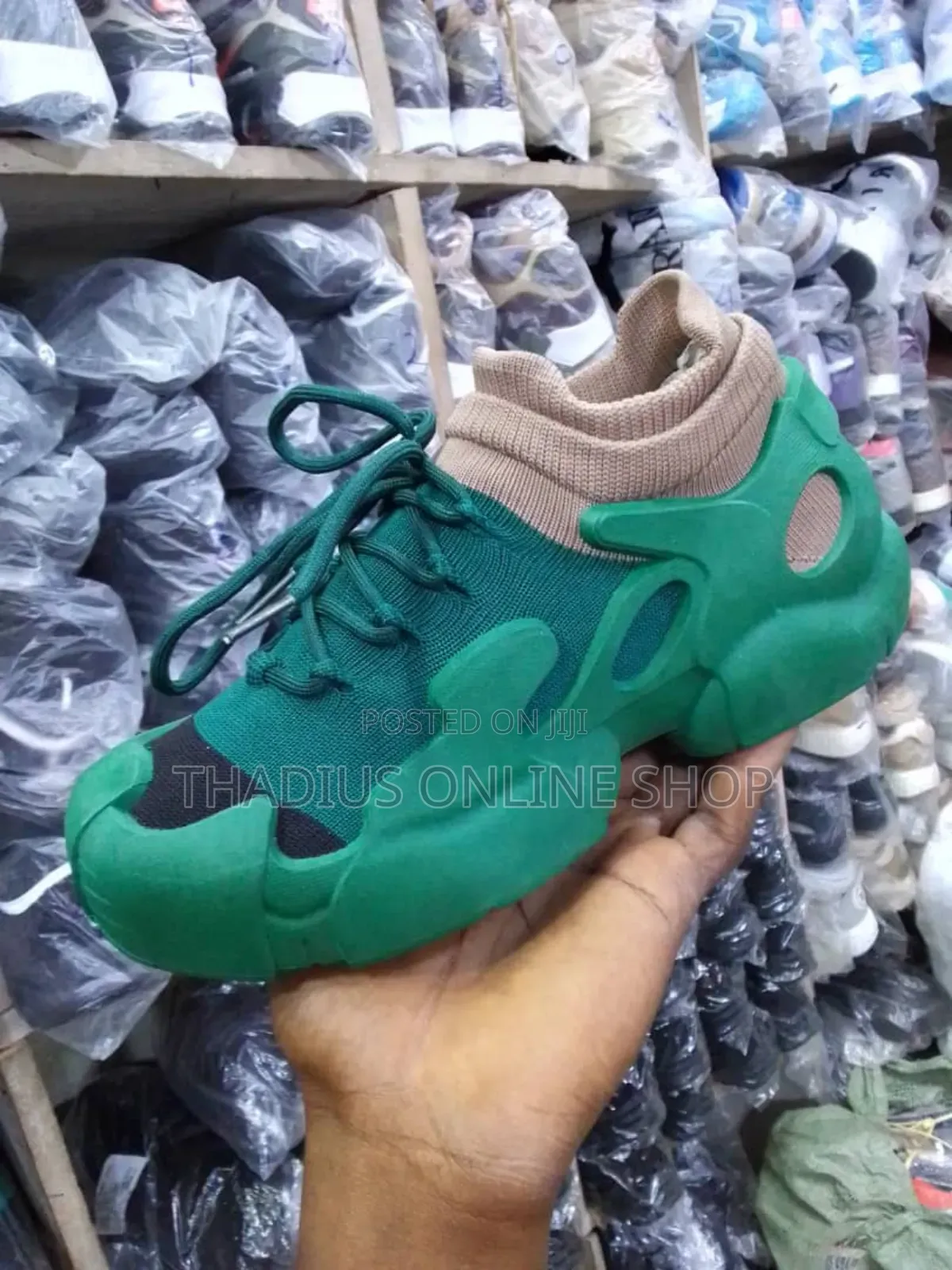 Cassic New Skul Sneakers