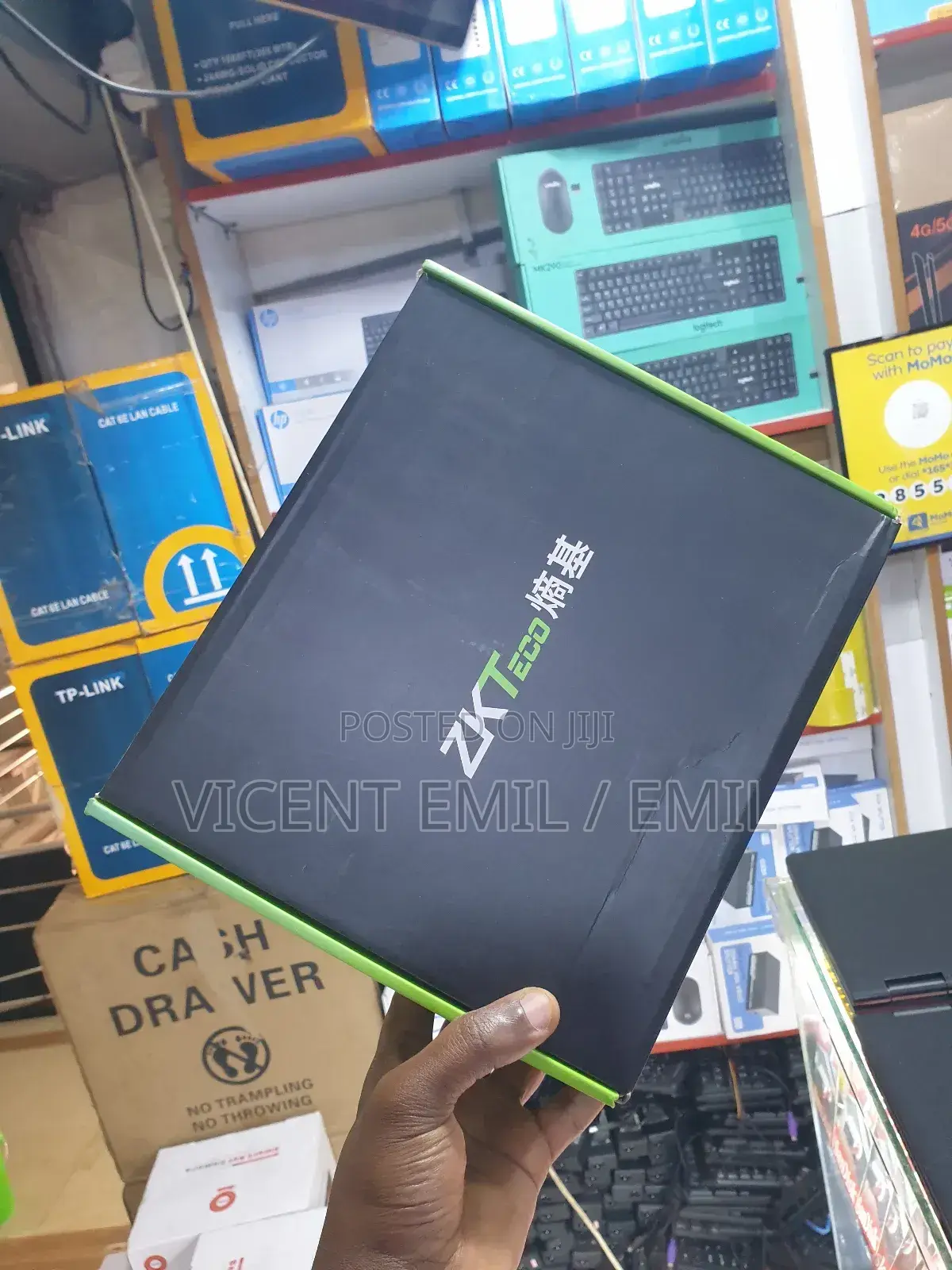 ZKT Biometric Thumb And Face Scanner 1
