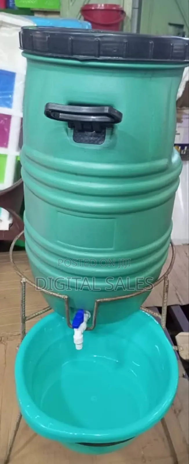 60L Water Tank With Stand and Washing Basin