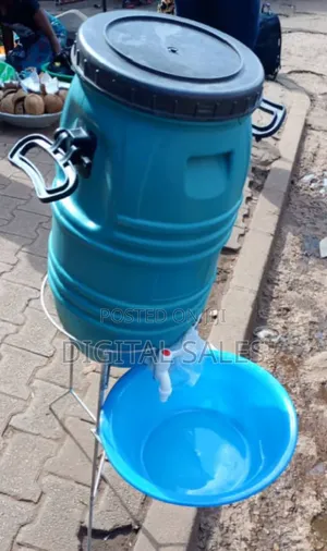 60L Water Tank With Stand and Washing Basin