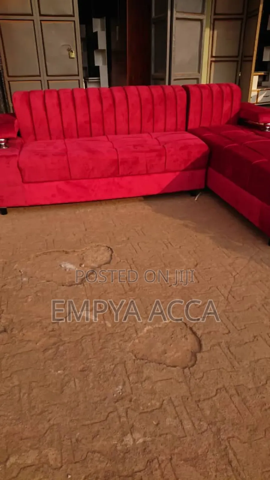 Mast Sofa Red