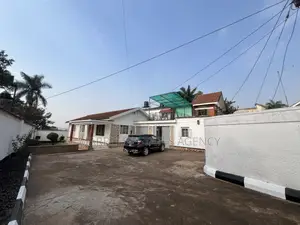 3bdrm Bungalow in Muyenga, Central Division for rent