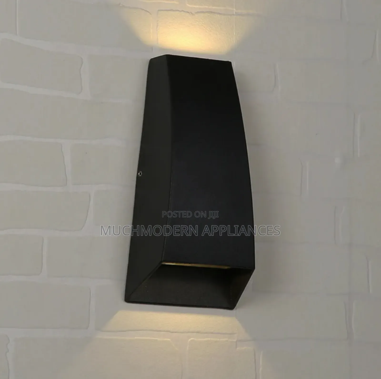 Modern Wall Light LL 6034-Bk-Ww