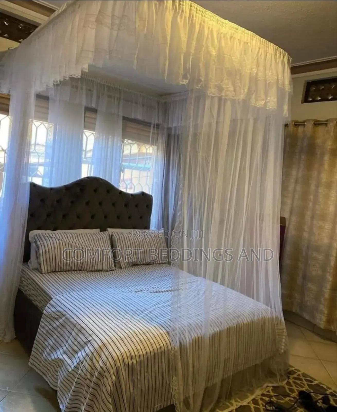 Drawstring Wall Mosquito Net