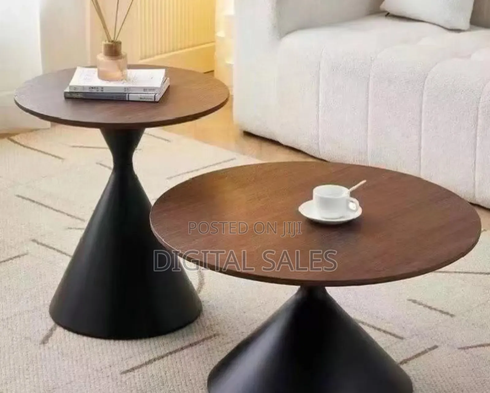 Round Table