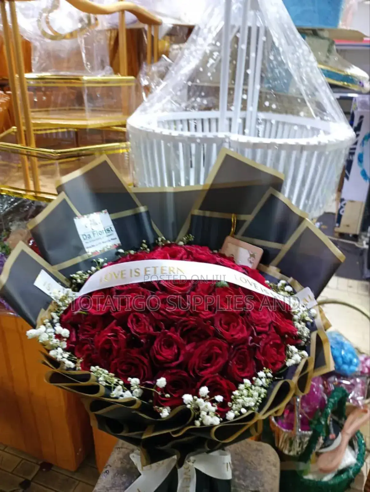 Lovely Flower Bouquets With Roses