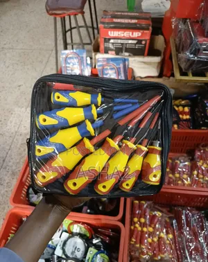 A Set of 9pcs Electrician's Screw Driver