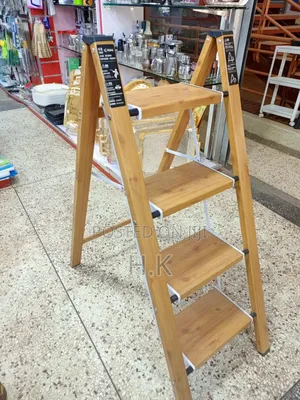 4-Step Folding Aluminum Step Ladder.