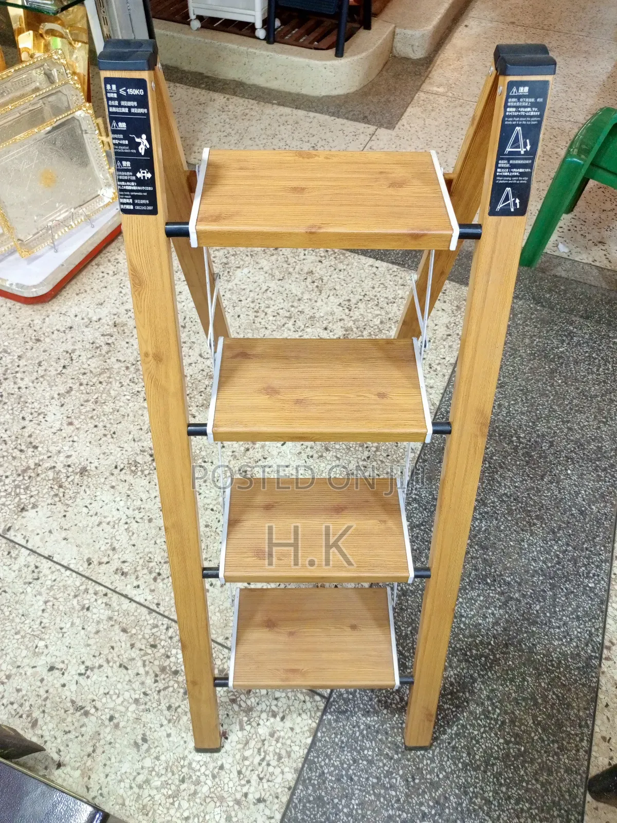 4-Step Folding Aluminum Step Ladder.