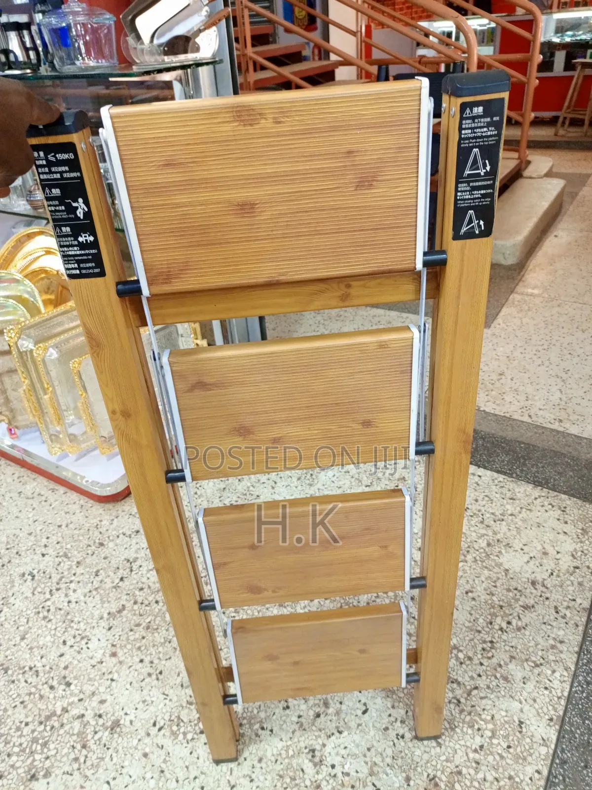 4-Step Folding Aluminum Step Ladder.