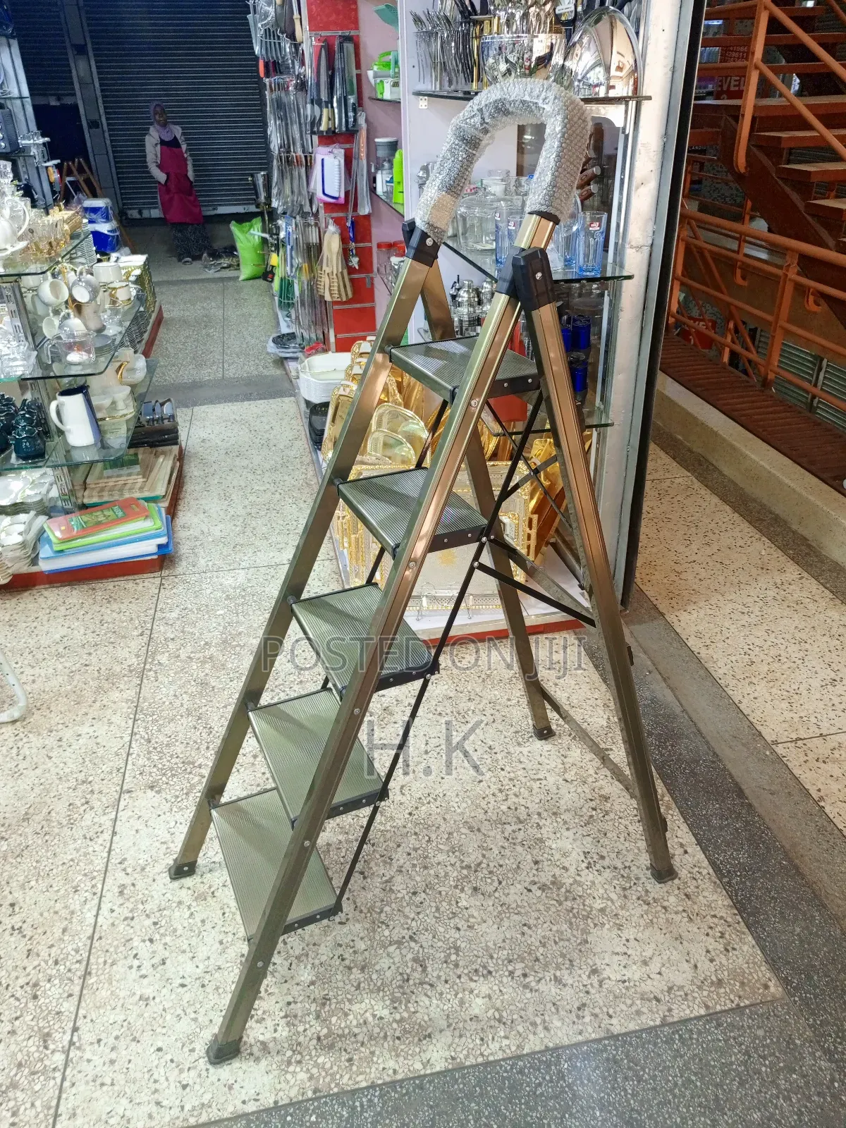 TUUF Elegance 5-Step Ladder.