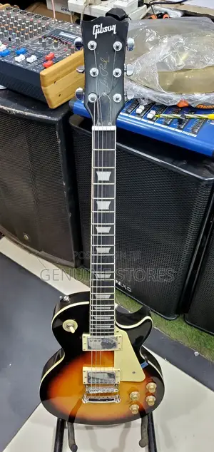 Solo Gibson Guitar
