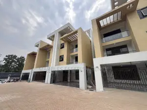 4bdrm Townhouse / Terrace in Kololo, Central Division for rent