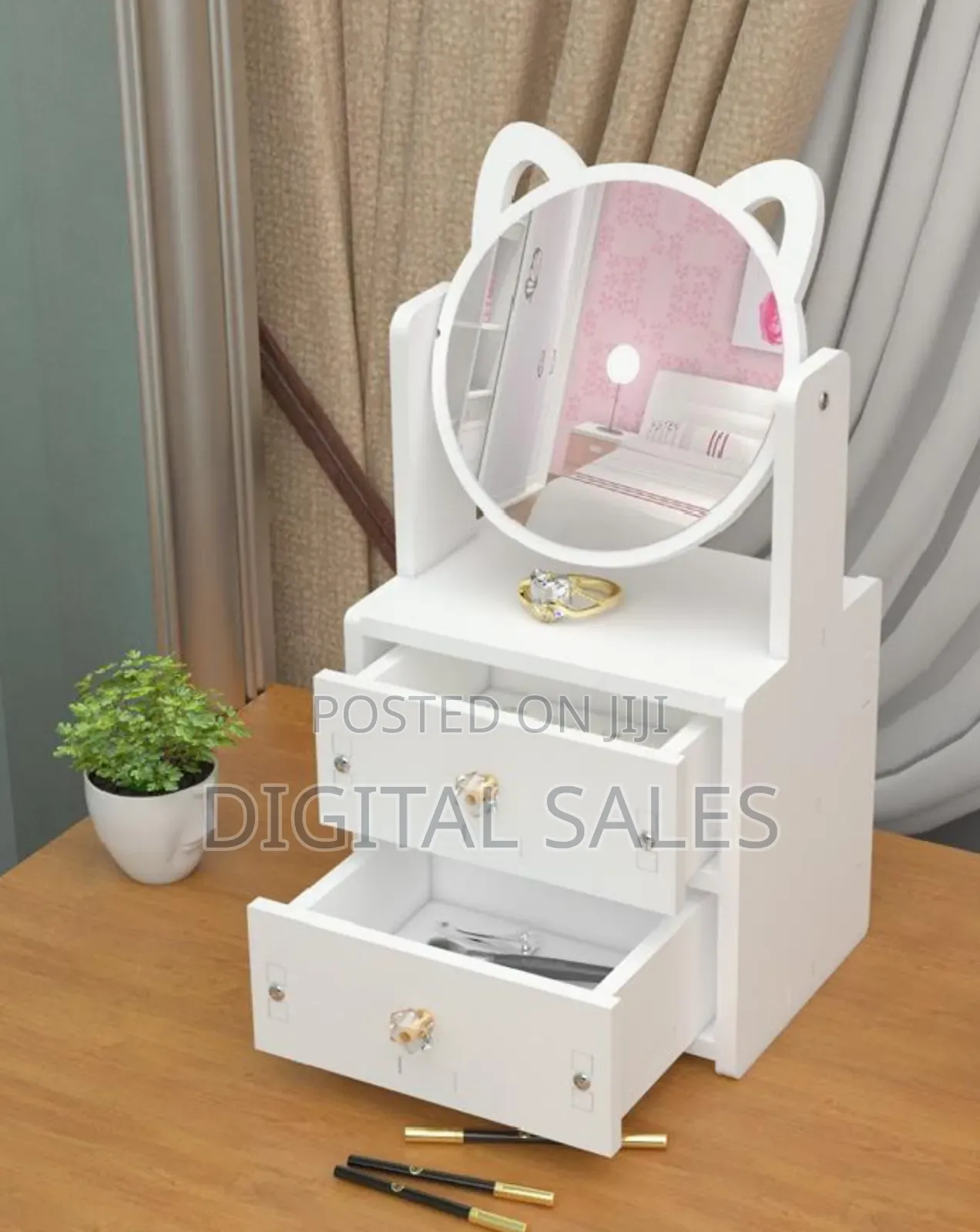 2tier Luxury Table/Drawer With Mirror