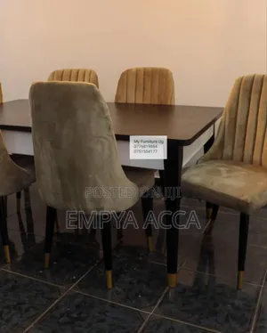 Classic Dining Tables