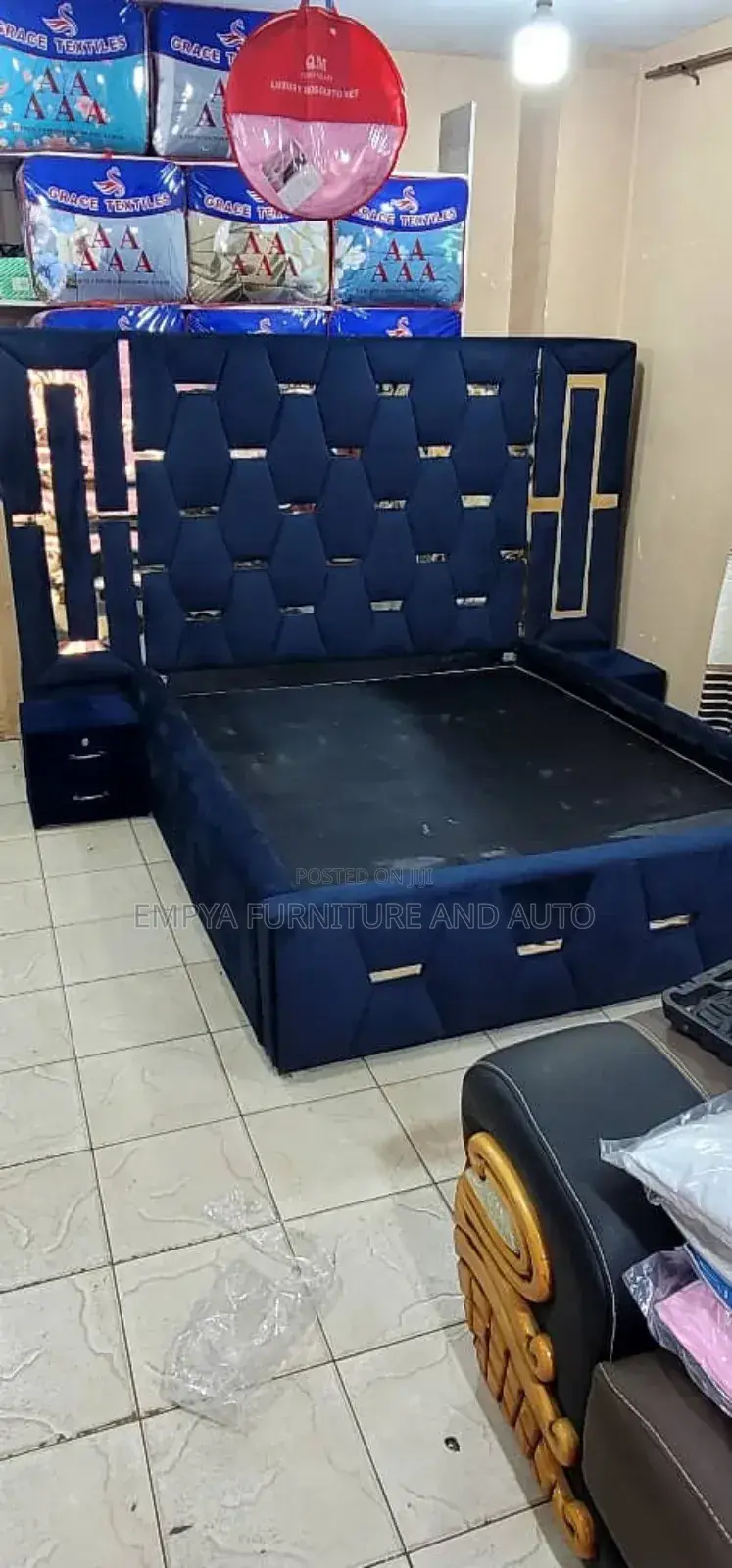 Manster Bed Blue