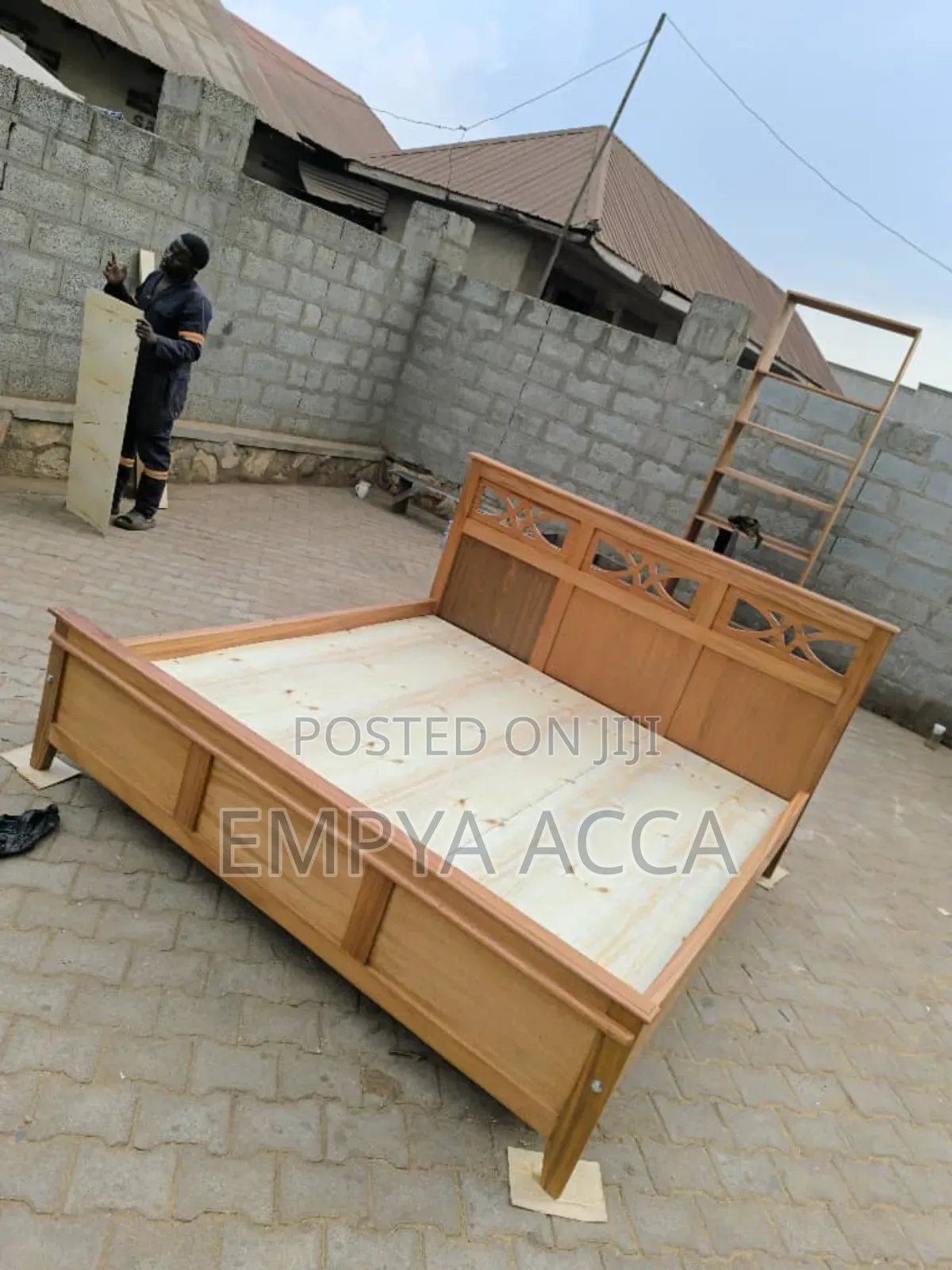 Master Pallet Bed
