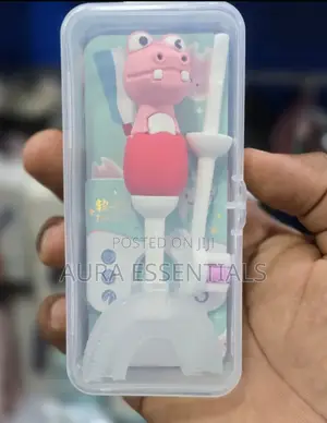 Cute Kids Toothbrush Set
