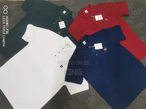 Charm Colar T-Shirt
