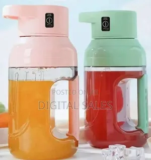 Rechargeable Mini Portable Blender
Ush