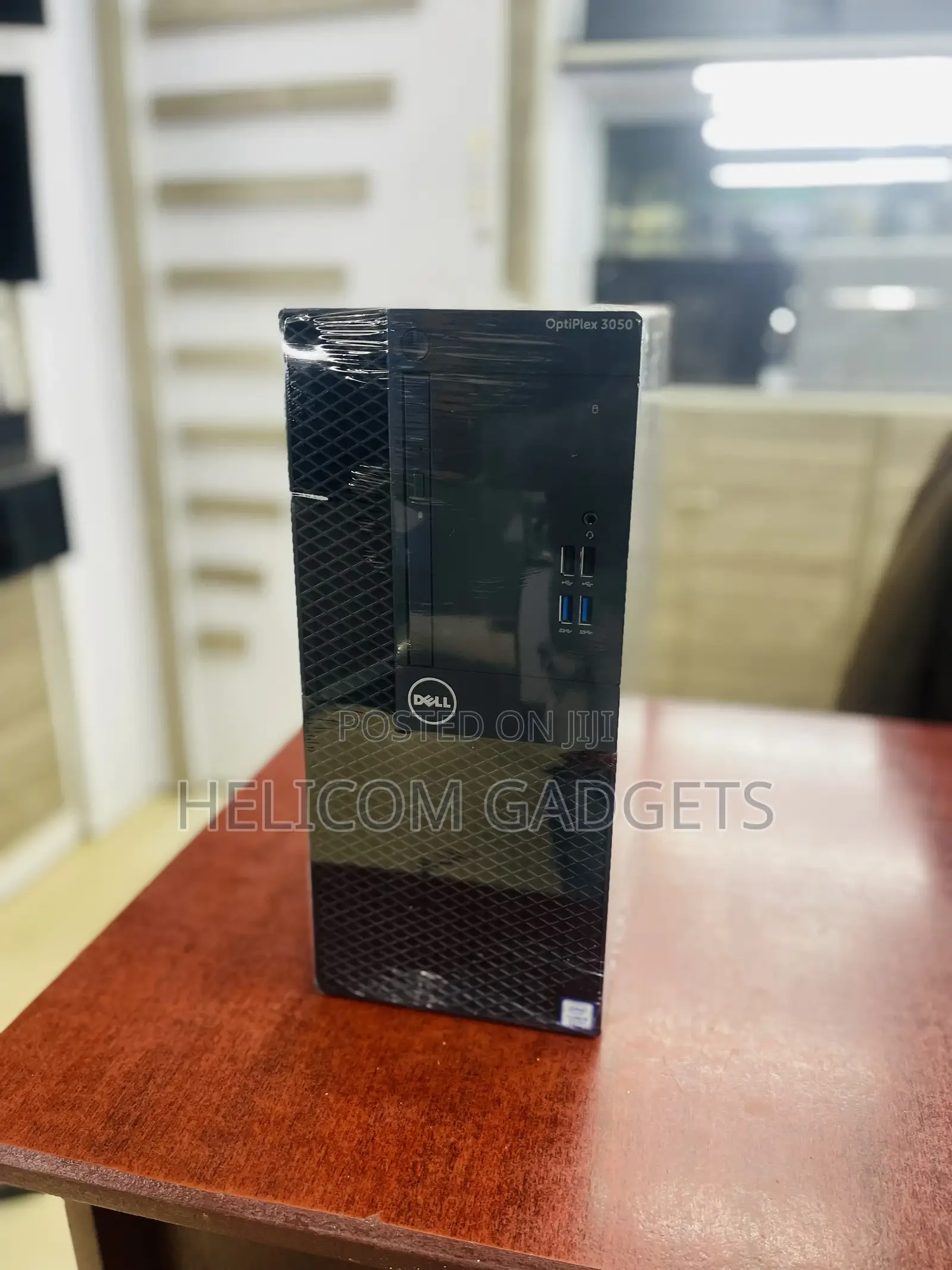 Desktop Computer Dell OptiPlex 3050 4GB Intel Core I5 HDD 500GB